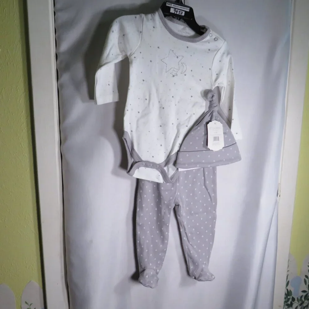 Baby Gray Stars Hat - Cap, Footed Pants & Bodysuit Long sleeve 3pc NEW cotton